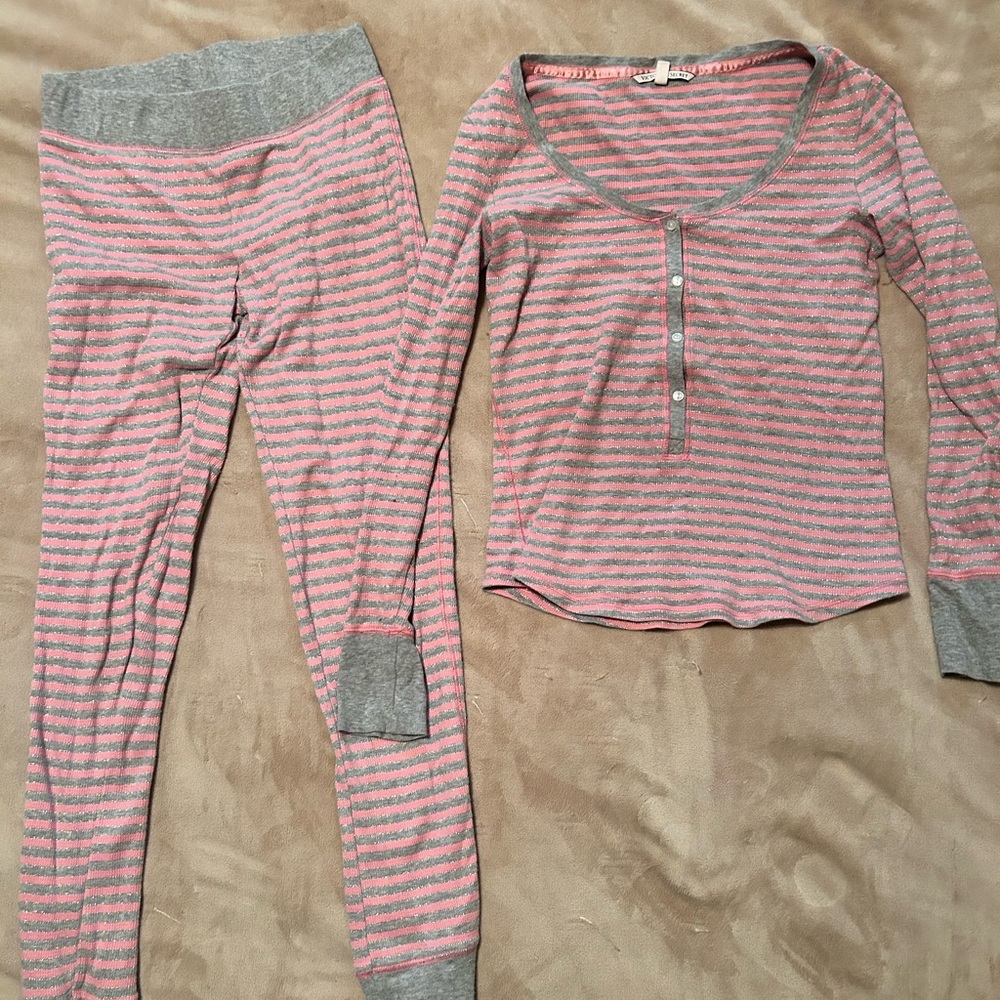 Victoria's Secret Pink and Gray Striped Women Pajama Set XS - Picture 4 of 6